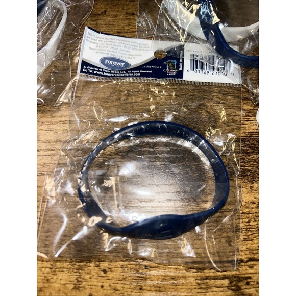 New York Yankees Daily News Silicone Wristband Bracelet Variety of 7 Bands - Picture 13 of 16